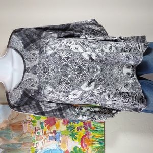 Unity World Wear Hi-Low Print Top